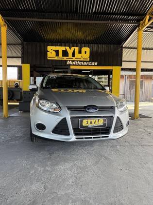FORD FOCUS 1.6 SE 16V FLEX 4P MANUAL FORD FOCUS 1.6 SE 16V FLEX 4P MANUAL